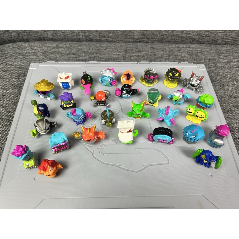 MR BEAST Lab Swarms Mini Figures Lot 30 Moose Toys Rare Variant Bundle /w Case